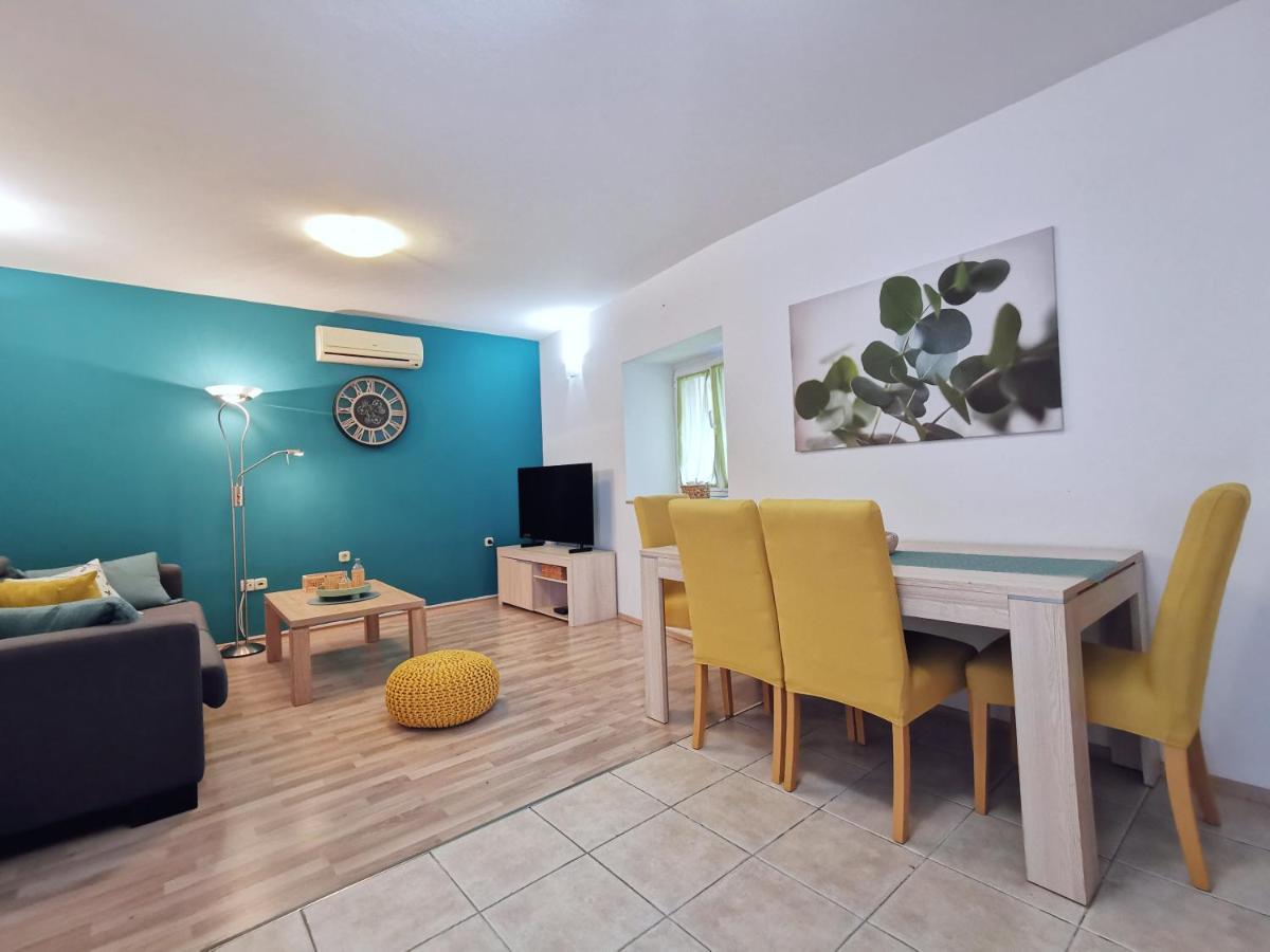 Apartment By Lux Split Exterior foto